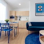 Borg Apartmanhaz * Cegléd
