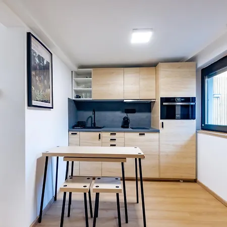 Borg Apartmanhaz Cegled