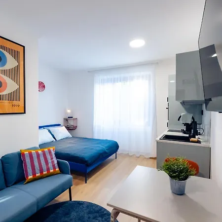 公寓 Borg Apartmanhaz *