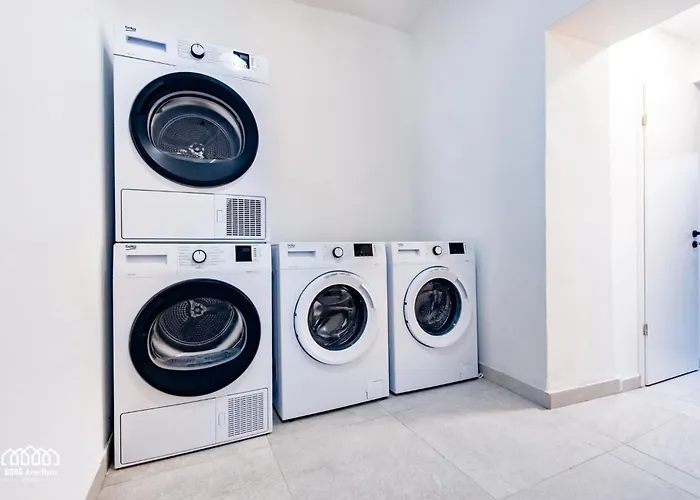 Borg Apartmanhaz * Cegléd