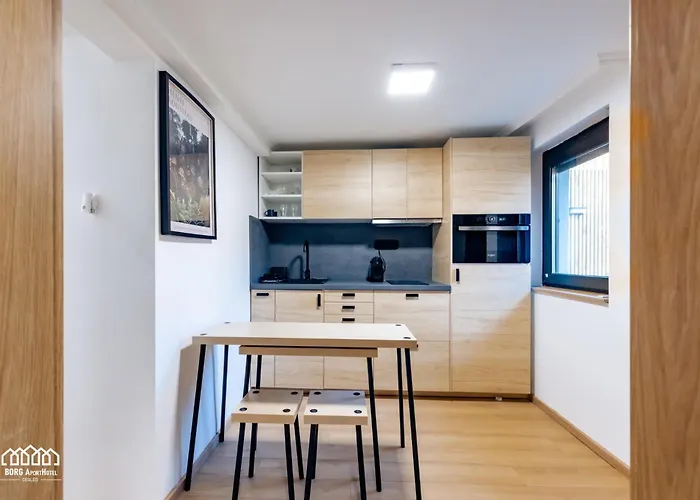 Borg Apartmanhaz Cegléd