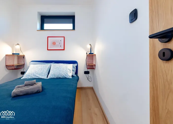 Borg Apartmanhaz * Cegléd