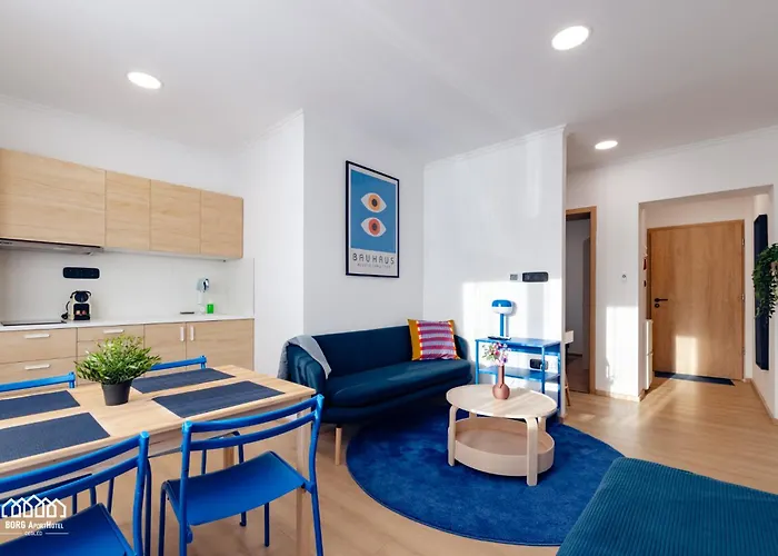 Borg Apartmanhaz Apartament Cegléd