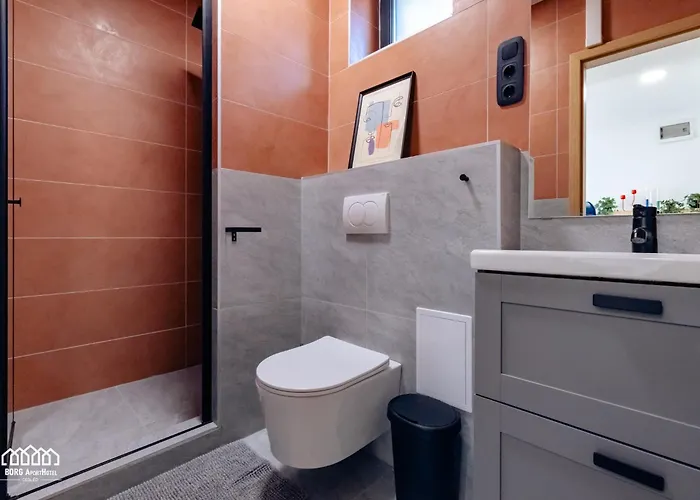 Borg Apartmanhaz * Cegléd